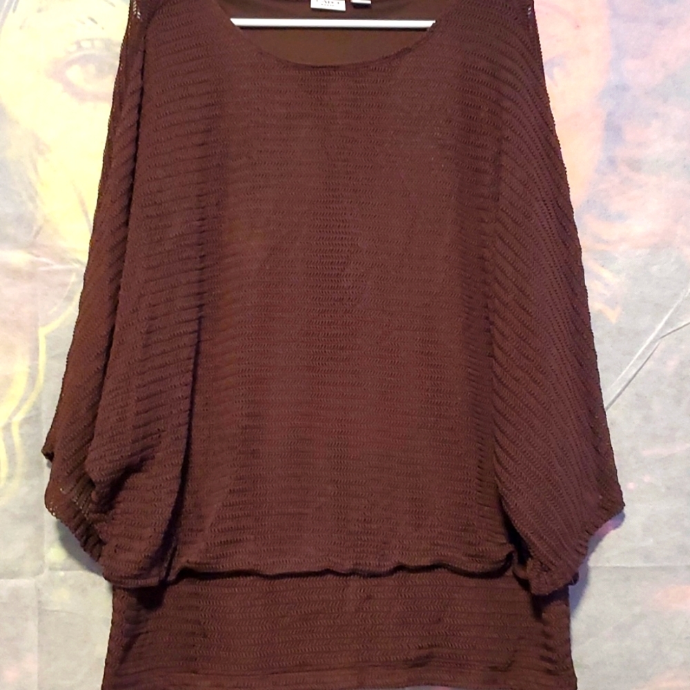 Woman's 18/20W poncho style Blouse